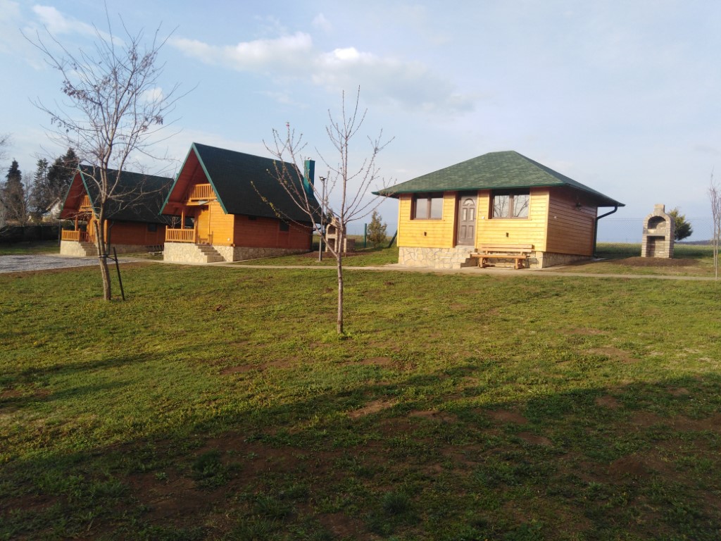 Fruškogorske brvnare
